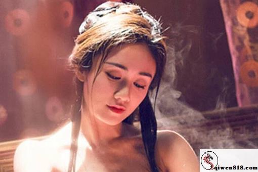 高颜值不寻常的网红明纱芽衣 能代女仆COS网恋面基 被榨互动流出来了90后女人的个人秘密部位变形