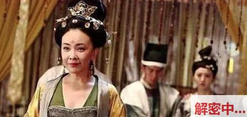今日份花边雷达站之 反差感选手老A8熟妇败火合集 私下情绪很上头程度远超想象