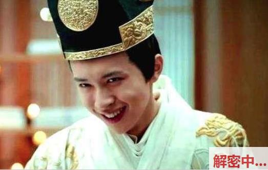 欧美身后曲线金发有点会撩JennyKitty反差感选手隐秘小天地 网红脸柔软曲线 各种姿势友好交流